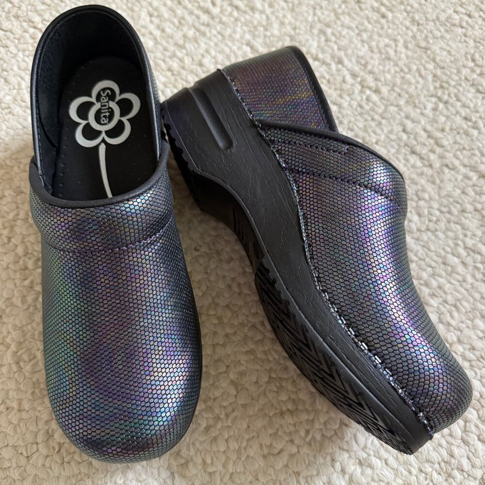 Sanita Women’s Avon Iridescent Leather Clogs, EU size 38, New, With Original Box